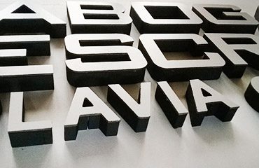 Cartelería corpórea y letras para comercios en Zona Norte y Capital Federal